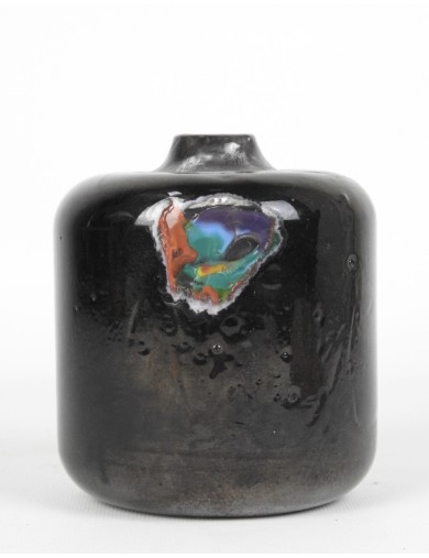 Vase - dans le gout de Maurice MARINOT. Flacon en épais verre noir à décor abstrait