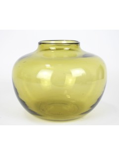 Vase - Claude Morin. Vase en verre soufflé à panse globulaire de couleur jaune
