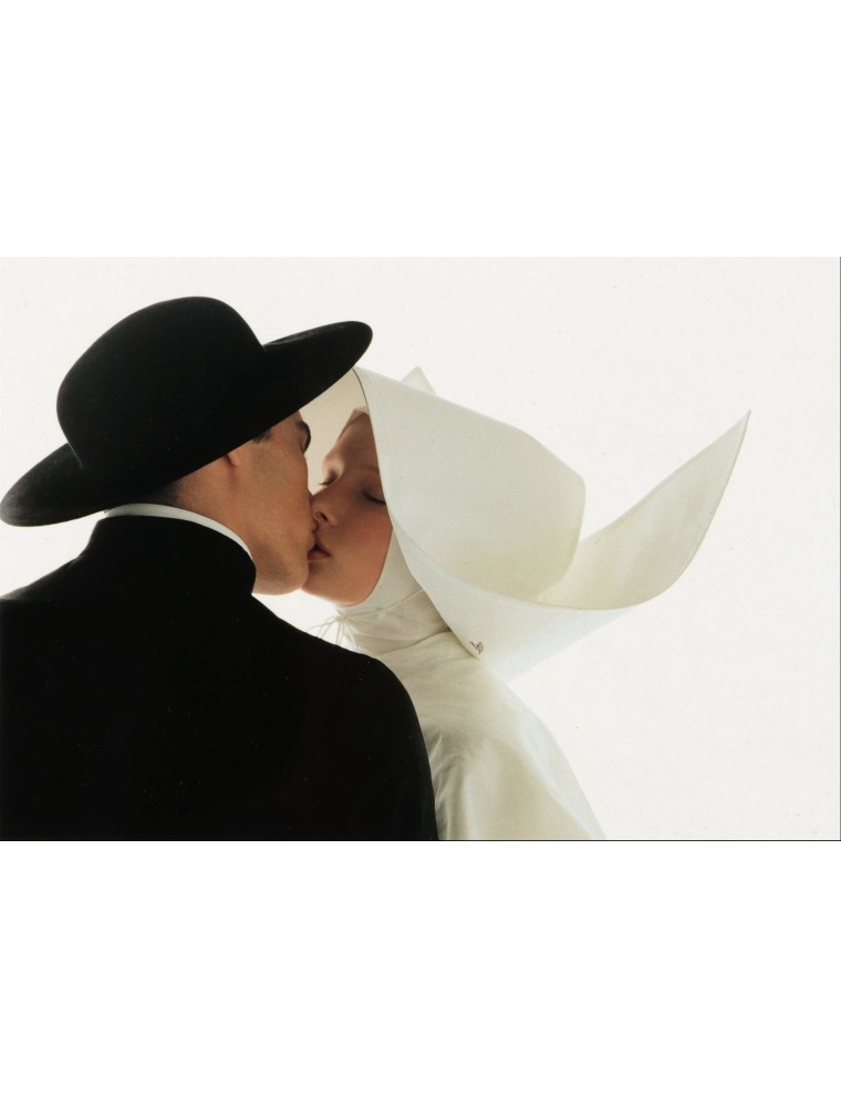 Photo Prêtre et Sœur, 1991. Photographie en couleur représentant un prêtre et une nonne s'embrassant de Oliviero Toscani