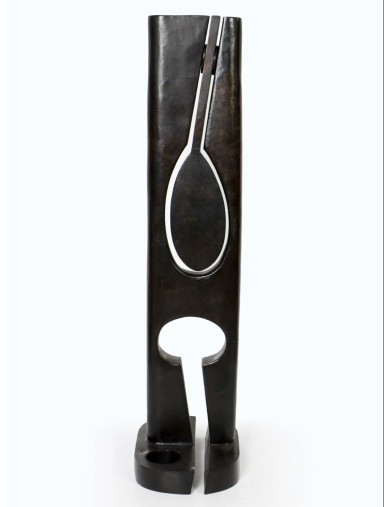 Sculpture en bronze a patine noire de Carmelo Arden Quin