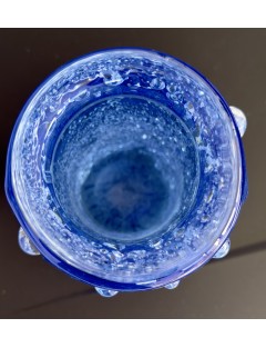 Mats Jonasson - Vase en épais transparent et bleu. Signé et numéroté sous la base. H :18 cm.