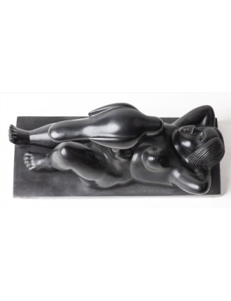 Botero –  "Le rêve". 1996. Bronze à patine brune. Numéroté 2/6