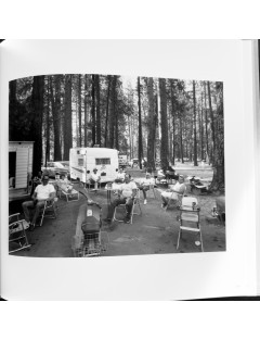 Superbe 3 livres photographies série Outside Inside de Bruce Davidson. Göttingen, Steidl, 2010.