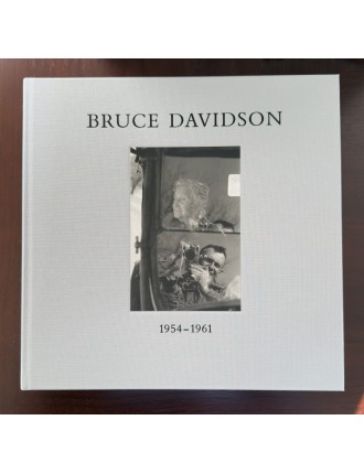 Superbe 3 livres photographies série Outside Inside de Bruce Davidson. Göttingen, Steidl, 2010.