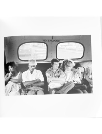 Superbe 3 livres photographies série Outside Inside de Bruce Davidson. Göttingen, Steidl, 2010.