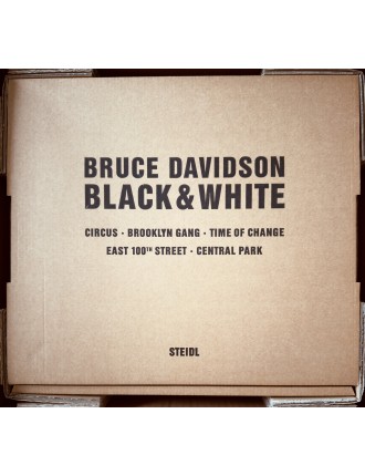 Superbe 5 livres photographies série Black & White de Bruce Davidson. Göttingen, Steidl, 2012.
