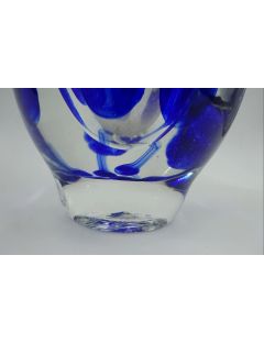 Vase - Jean-Claude Novaro - Vase soliflore à inscrutationbleues et blanches. H : 14 cm