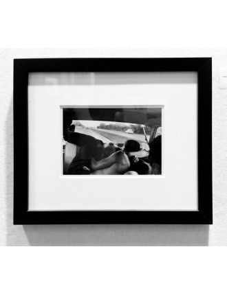 Photo argentique de Bruce Davidson. "Back seat of a car" de la série Brookyin gang à NYC en 1959.