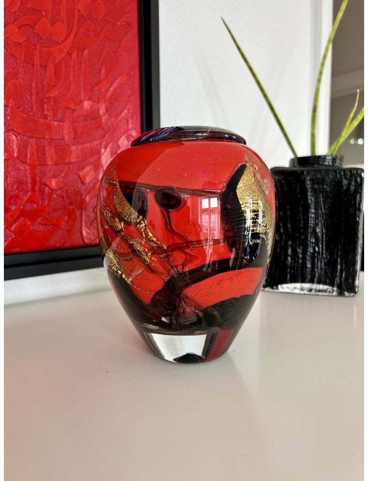 Vase - Jean-Claude Novaro - Vase balustre en verre multicouche rouge à paillons or, ruba