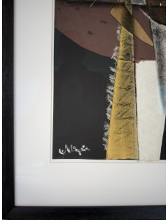 Composition. Technique mixte et collage. Signé en bas à gauche. Haut. 63 Larg. 47 cm.