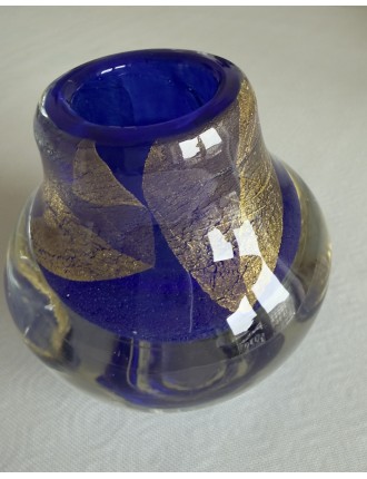 Vase Ovoïde en verre à décor polychrome signé et daté 94 sous la base. H :13 cm. Très bon état.