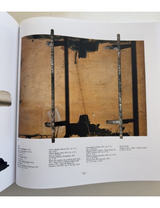 Livre TÀPIES par Anna AGUSTI - Catalogue raisonné en 4 volumes. Edition Könemann, Cologne 1999.