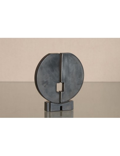 Sculpture, épreuve en fonte de metal patine noir de Francesco Marino Di Teana