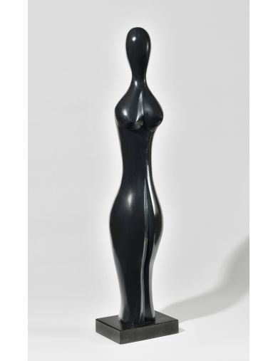 Sculpture en bronze à patine noire et socle en marbre noir de Xavier Alvarez