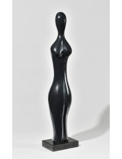 Sculpture en bronze à patine noire et socle en marbre noir de Xavier Alvarez
