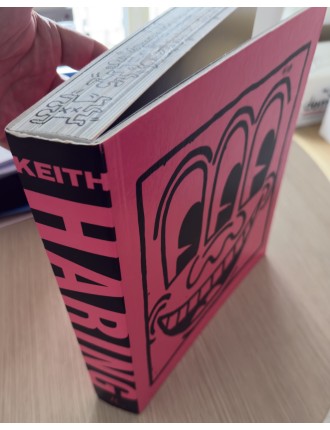 Livre Keith Haring de J.Deitch - S.Geiss - J.Gruen. En coopération avec The Estate of K.Haring. Rizzoli NY.2008