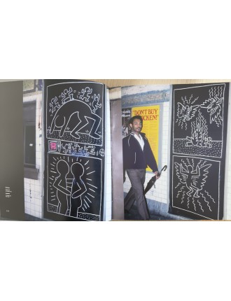 Livre Keith Haring de J.Deitch - S.Geiss - J.Gruen. En coopération avec The Estate of K.Haring. Rizzoli NY.2008