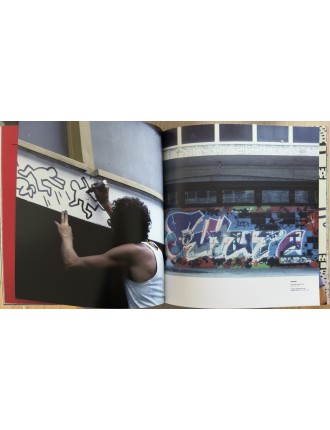 Livre Keith Haring de J.Deitch - S.Geiss - J.Gruen. En coopération avec The Estate of K.Haring. Rizzoli NY.2008