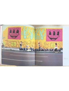 Livre Keith Haring de J.Deitch - S.Geiss - J.Gruen. En coopération avec The Estate of K.Haring. Rizzoli NY.2008
