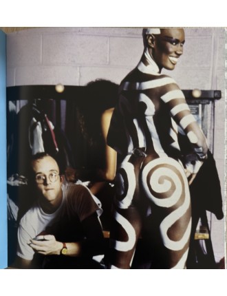 Livre Keith Haring de J.Deitch - S.Geiss - J.Gruen. En coopération avec The Estate of K.Haring. Rizzoli NY.2008