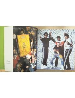 Livre Keith Haring de J.Deitch - S.Geiss - J.Gruen. En coopération avec The Estate of K.Haring. Rizzoli NY.2008