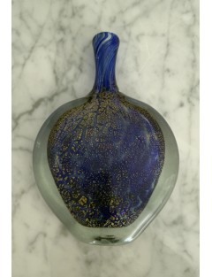 Jean-Claude Novaro - Vase à panse plate à col haut en verre soufflé à inclusions d'oxydes, d'émaux bleus et feuilles d'or