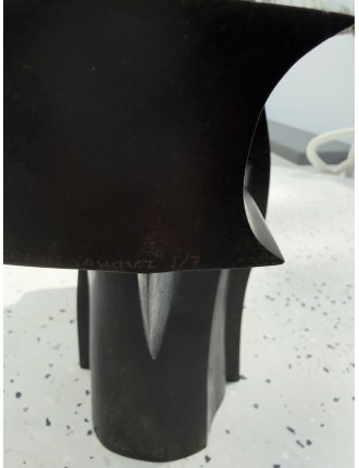 Sculpture en bronze à patine verte. "Selene". Signée et numérotée de  José Luis Sánchez