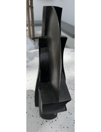 Sculpture en bronze à patine verte. "Selene". Signée et numérotée de  José Luis Sánchez