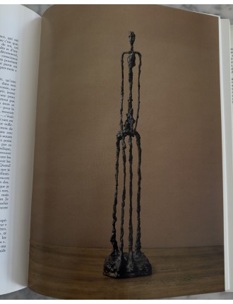 Livre Giacometti. Biographie d'une oeuvre de Yves Bonnefoy. Edition Flammarion.
