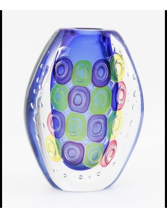 Muano. Vase Annely. Vase en verre sommerso transparent et bleu, orné de murrini jaunes et roses et d'un motif de bulles de Luigi