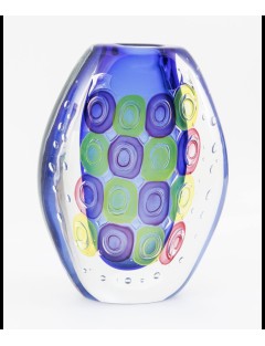 Muano. Vase Annely. Vase en verre sommerso transparent et bleu, orné de murrini jaunes et roses et d'un motif de bulles de Luigi