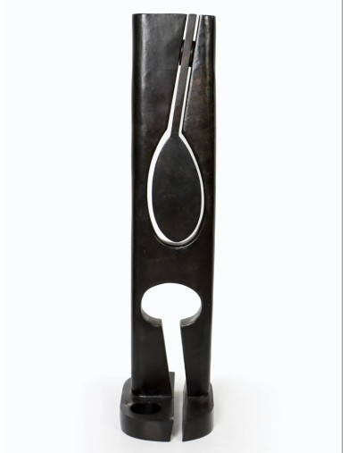 Sculpture en bronze a patine noire de Carmelo Arden Quin